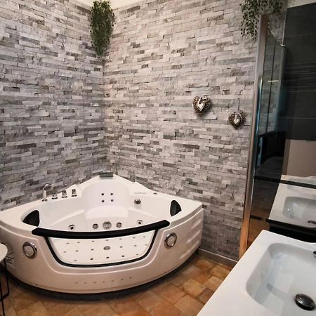 Le Lavandin Classe 3 Etoiles Riez Ngoại thất bức ảnh